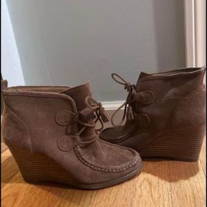 Lucky brand wedges